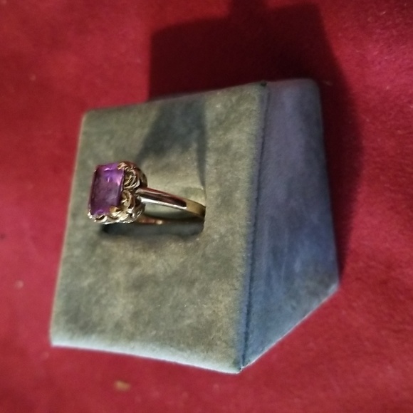 Vintage 10K gold ring with Amethyst stone - Picture 2 of 10